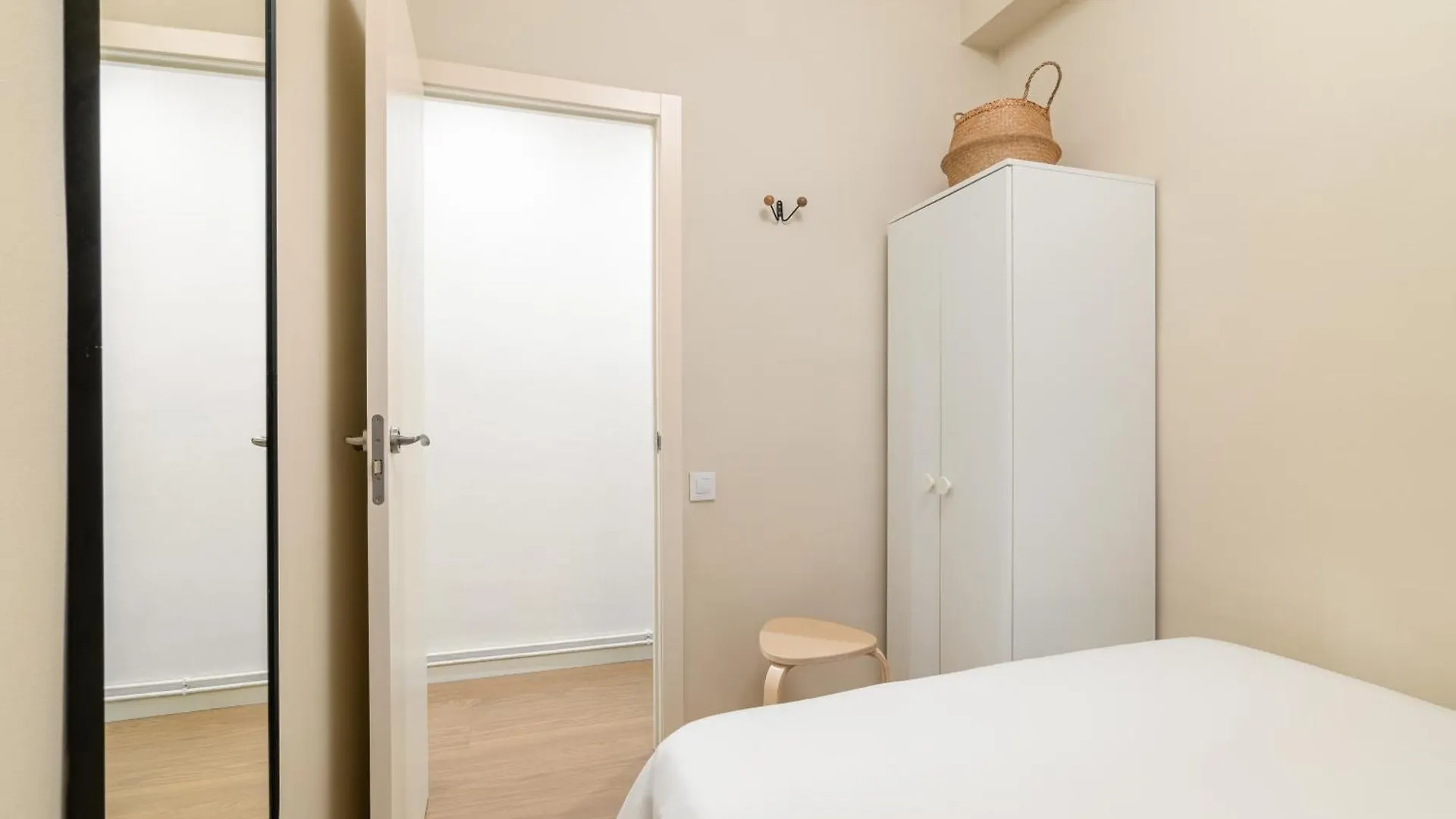 Rafael Apartment By Olala Homes L'Hospitalet de Llobregat 0*,